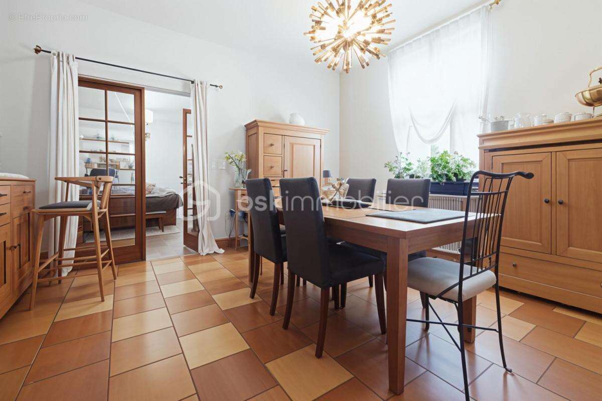 Maison à MONTPON-MENESTEROL