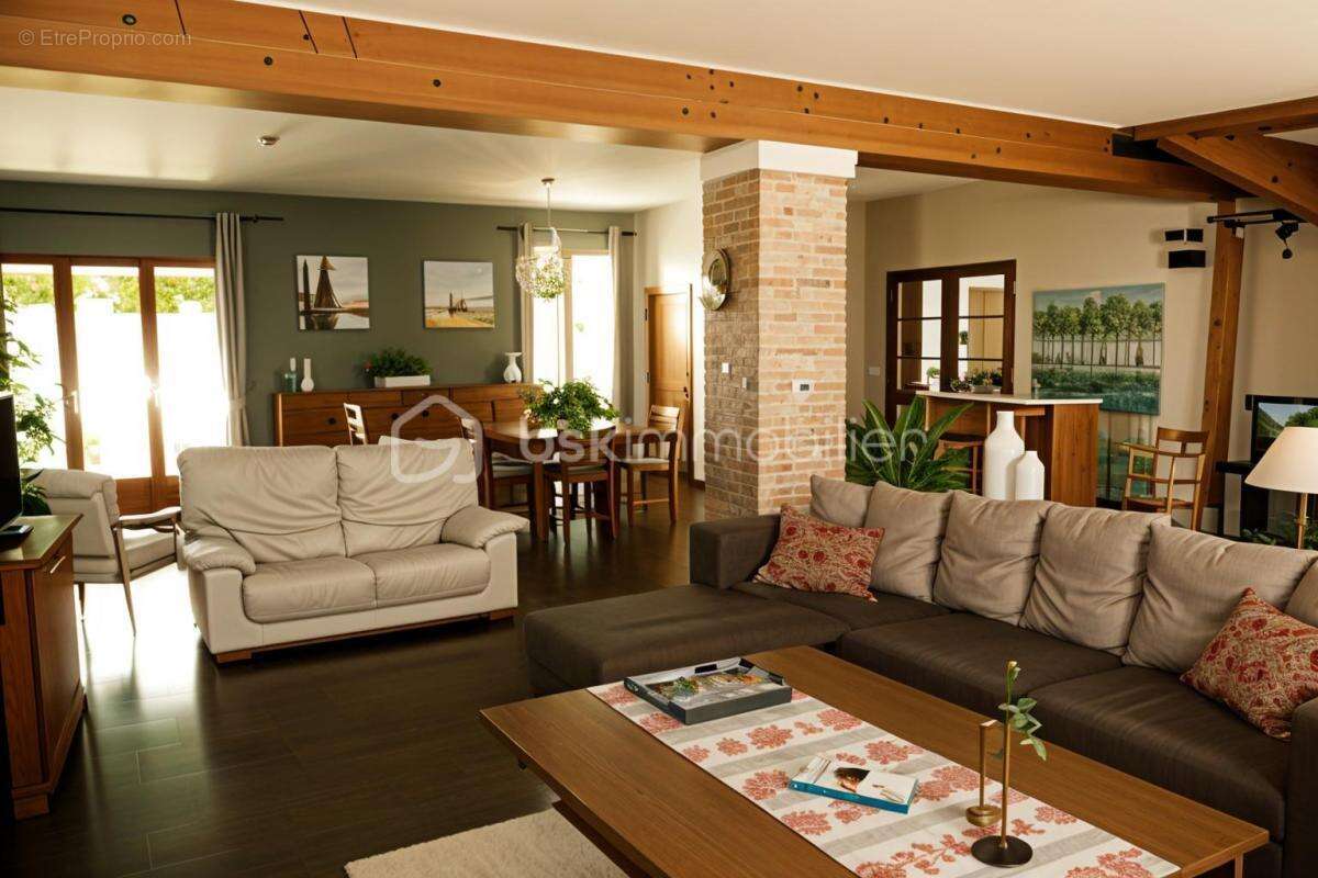 Maison à MONTPON-MENESTEROL