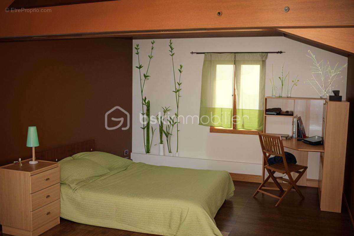 Maison à MONTPON-MENESTEROL