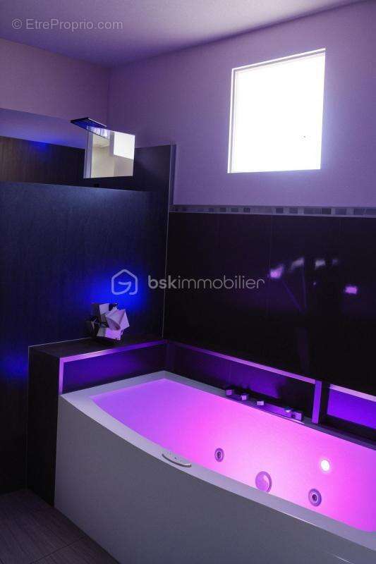 Maison à MONTPON-MENESTEROL