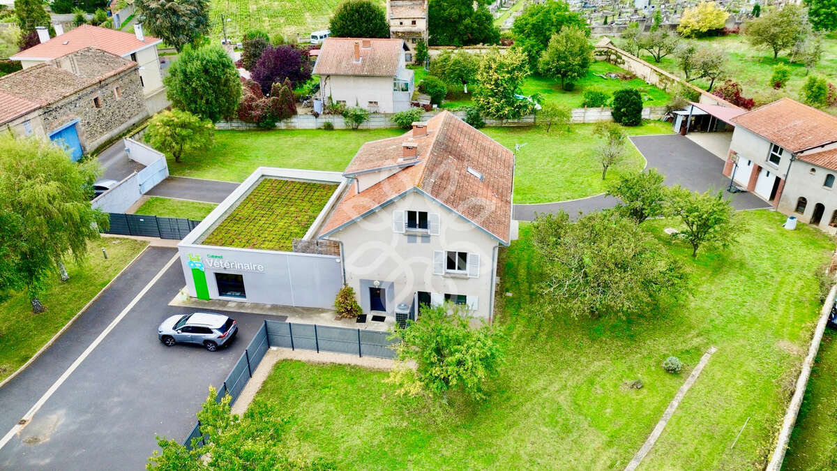 Maison à SAINT-GERMAIN-LEMBRON