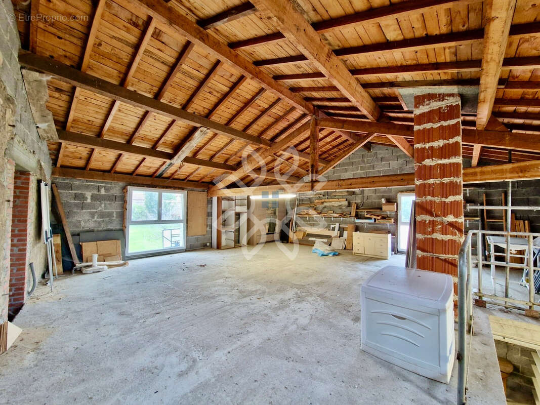 Maison à SAINT-GERMAIN-LEMBRON