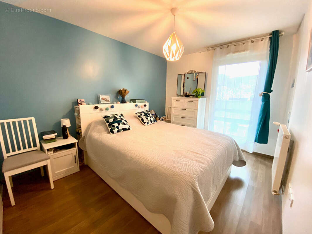 Appartement à SARTROUVILLE