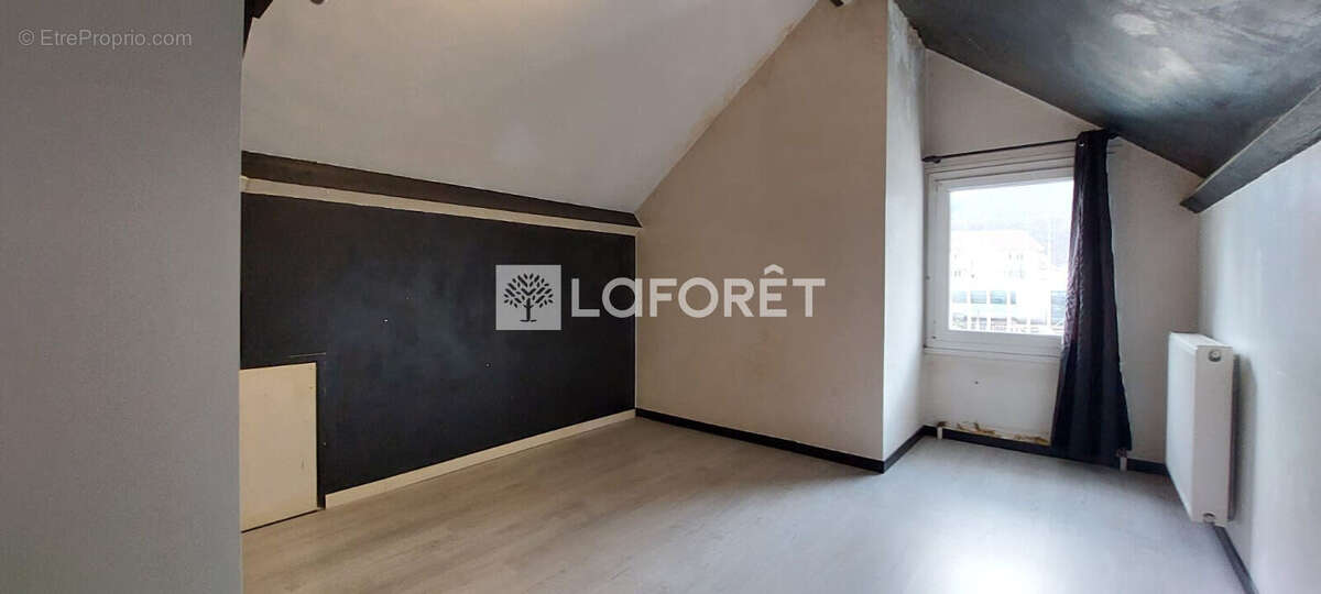 Maison à VOUJEAUCOURT