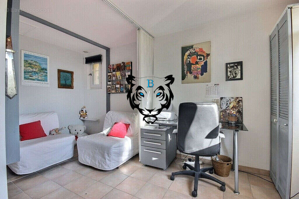 Maison à BAGNOLS-EN-FORET