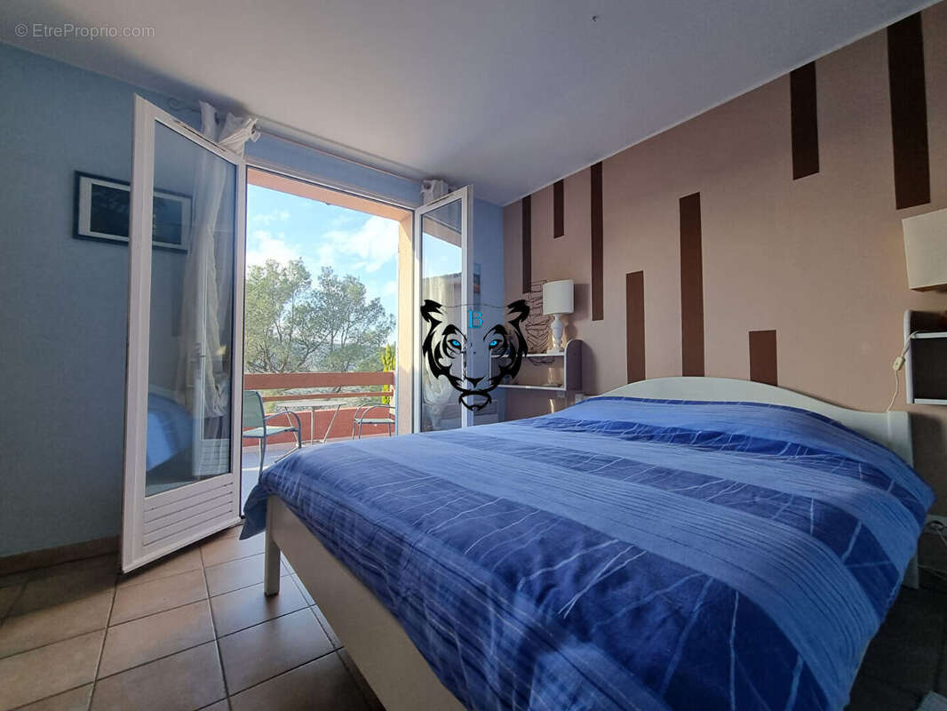 Maison à BAGNOLS-EN-FORET