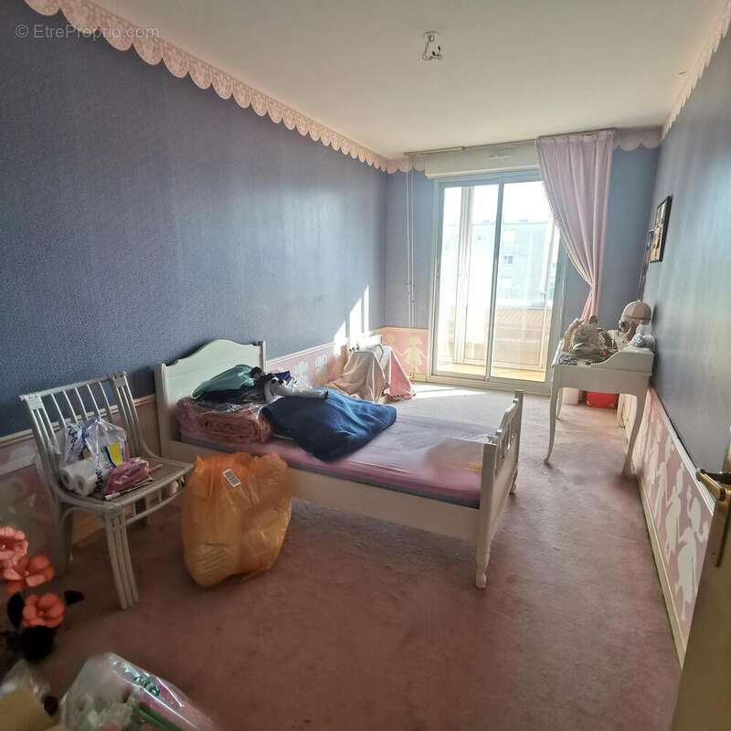 Photo 9 - Appartement à DECINES-CHARPIEU