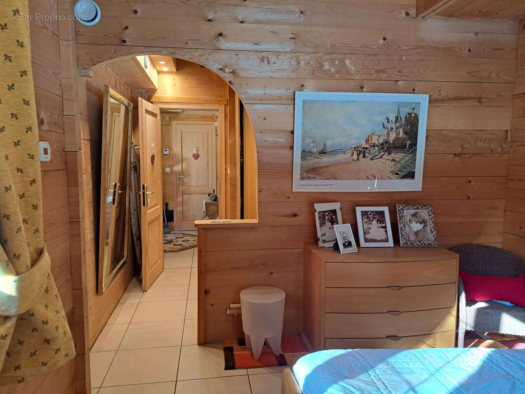 Maison à LE CHAMBON-SUR-LIGNON