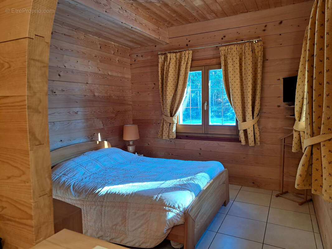 Maison à LE CHAMBON-SUR-LIGNON