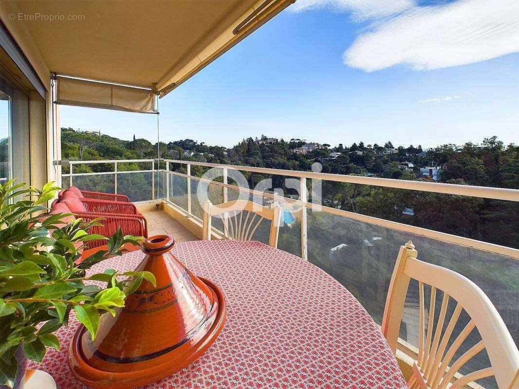 Appartement à MANDELIEU-LA-NAPOULE