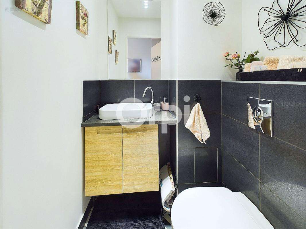 Appartement à MANDELIEU-LA-NAPOULE