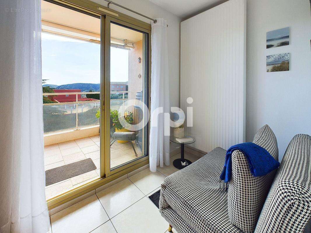 Appartement à MANDELIEU-LA-NAPOULE