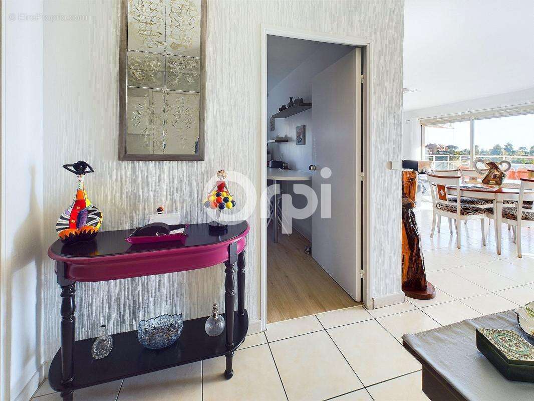 Appartement à MANDELIEU-LA-NAPOULE