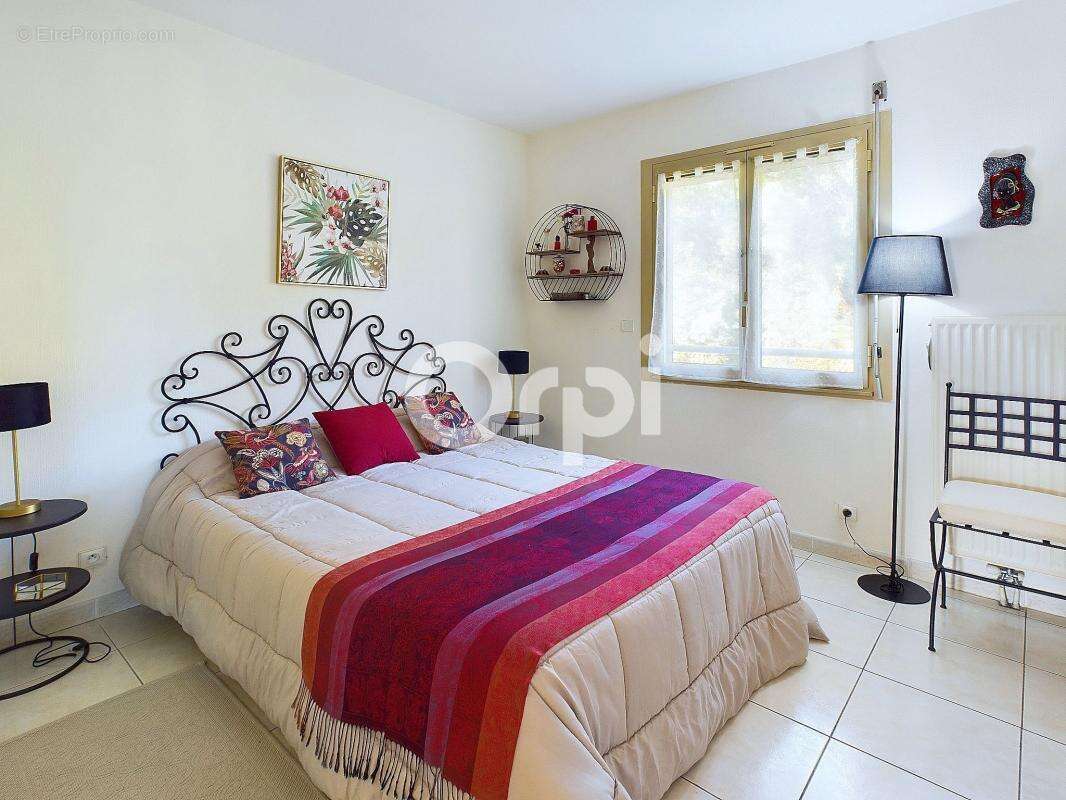 Appartement à MANDELIEU-LA-NAPOULE