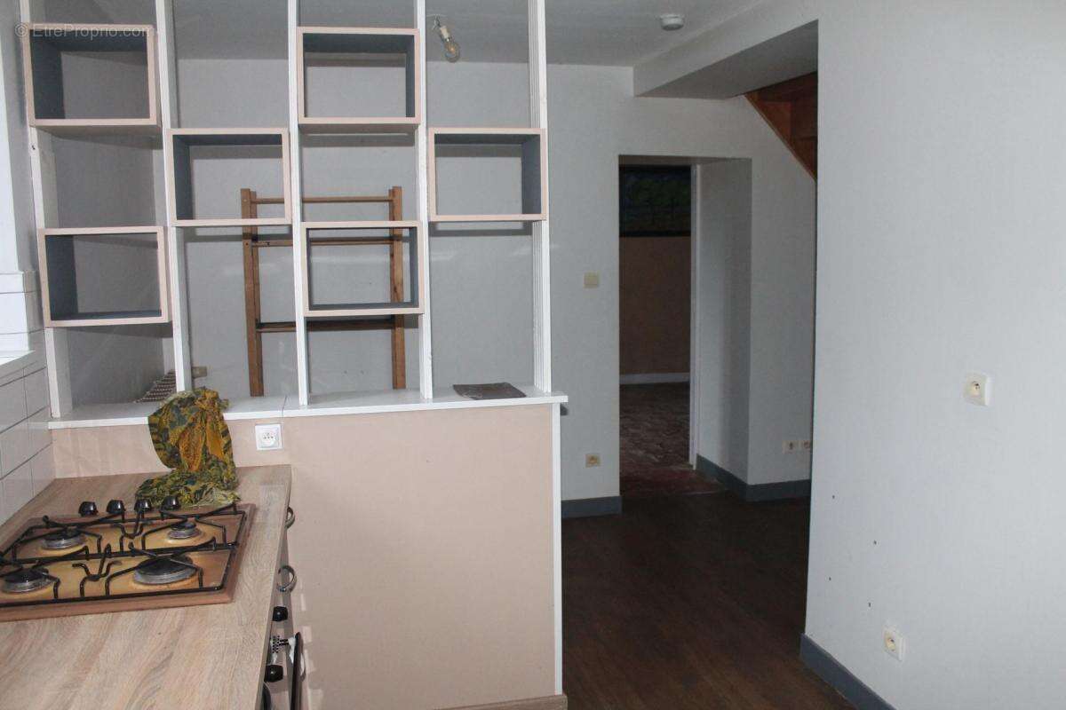 Maison à GESNES-LE-GANDELIN