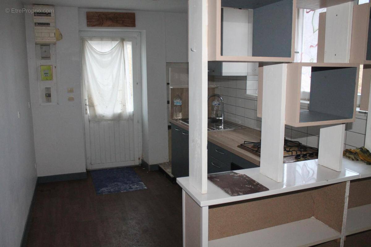 Maison à GESNES-LE-GANDELIN