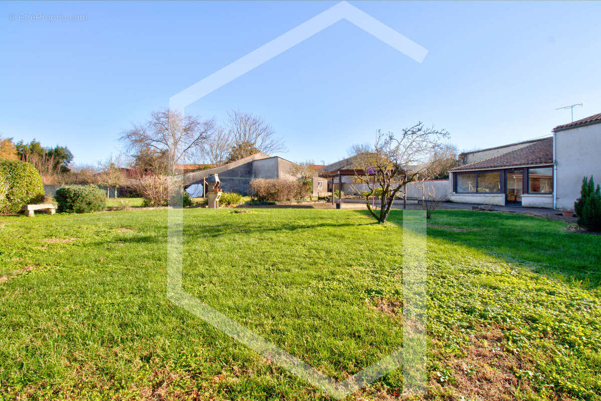 Maison à CRAMCHABAN