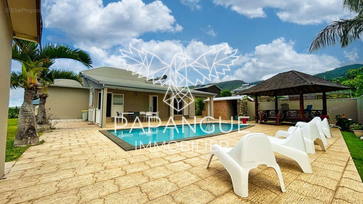 Maison à SAINT-DENIS