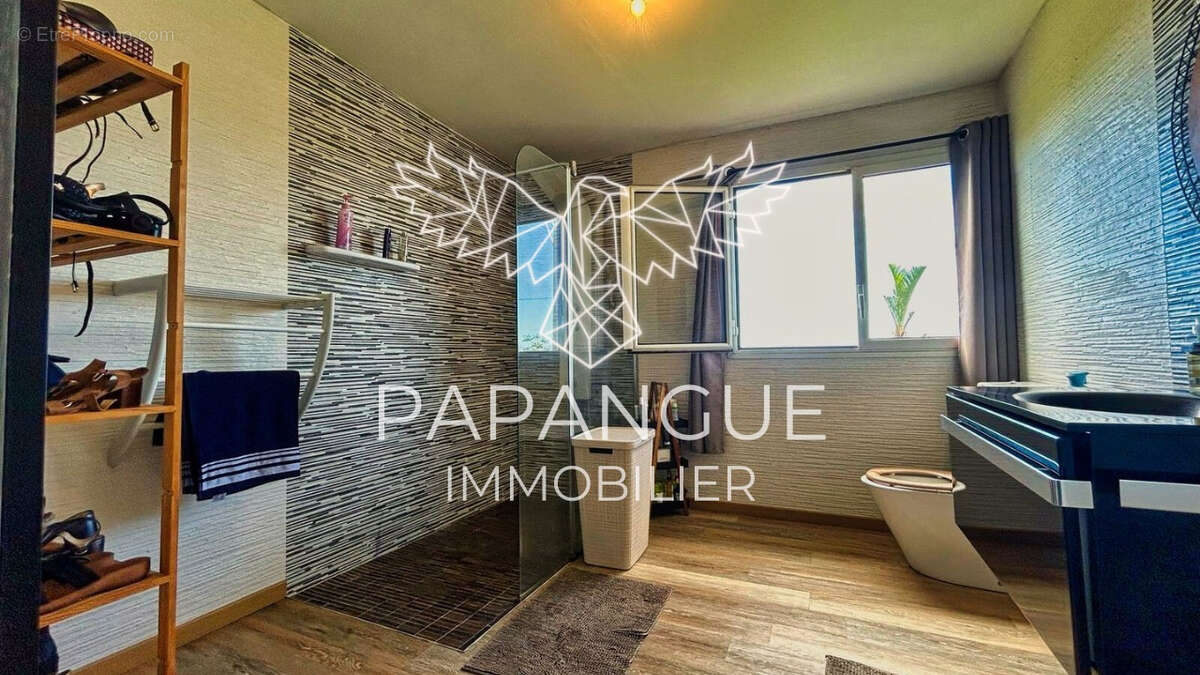 Maison à SAINT-DENIS