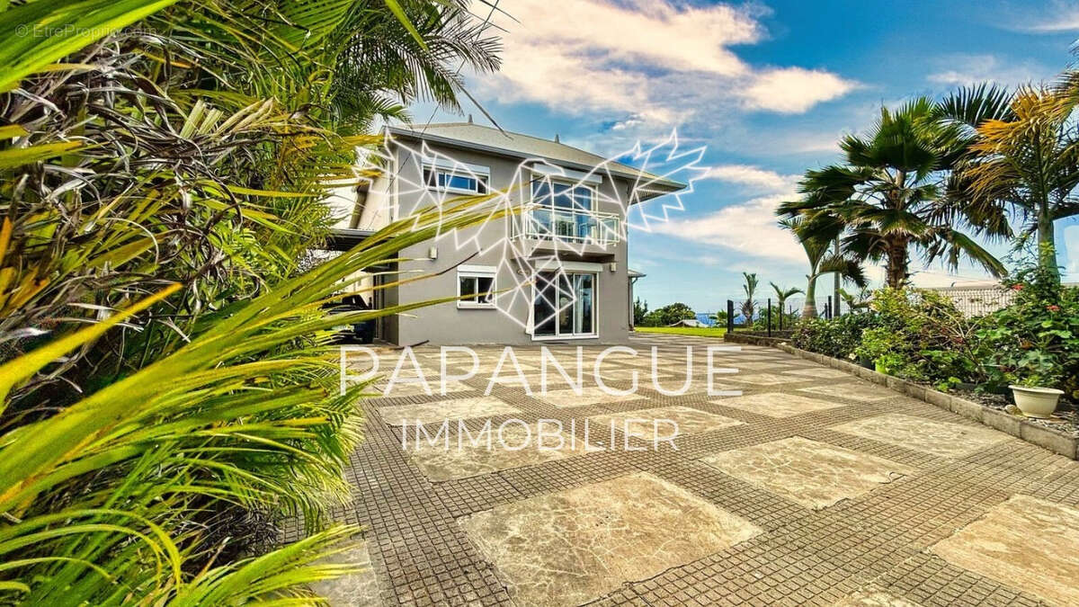 Maison à SAINT-DENIS