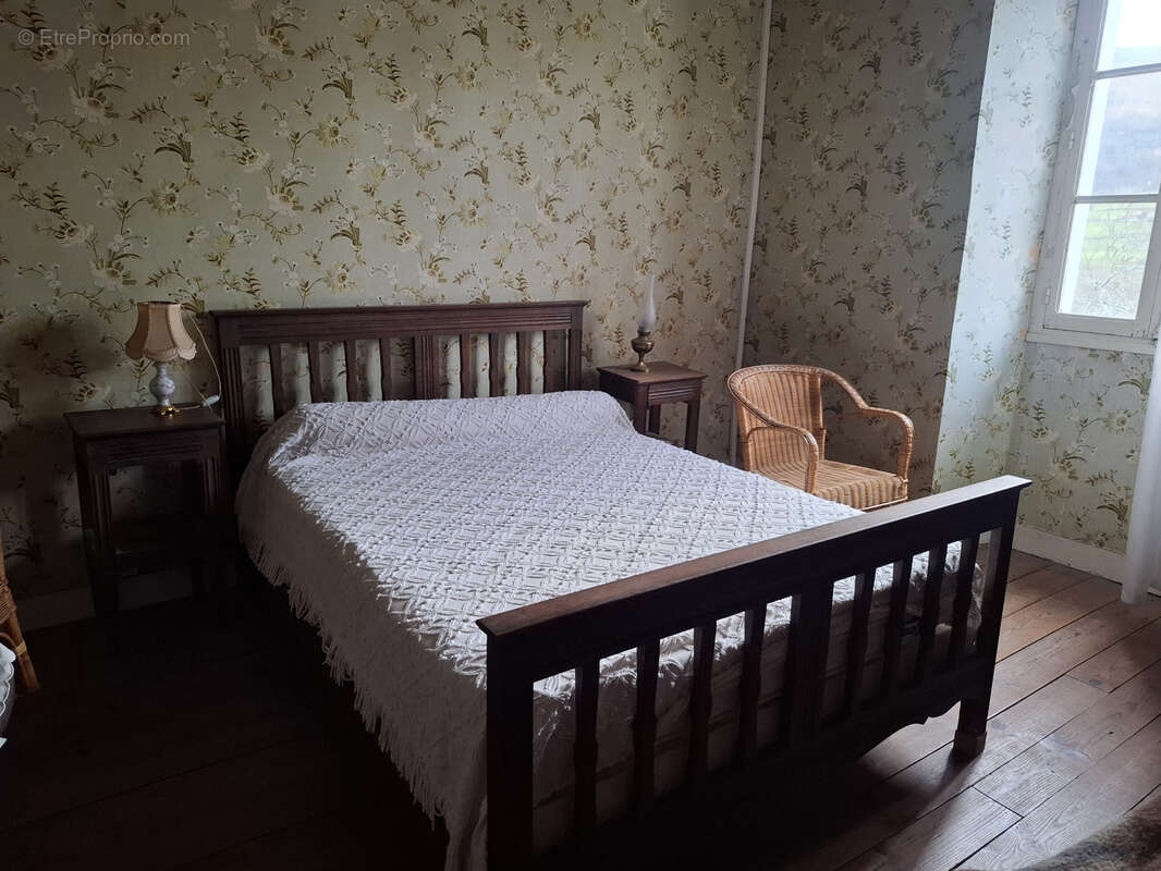 Maison à SAINT-JUST-IBARRE