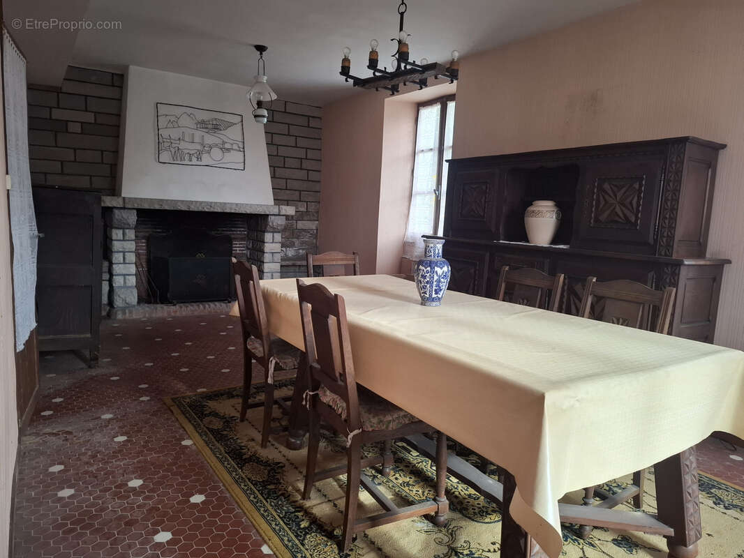 Maison à SAINT-JUST-IBARRE