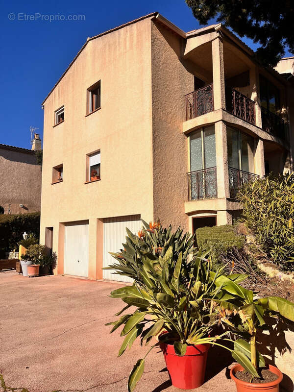 Appartement à FREJUS