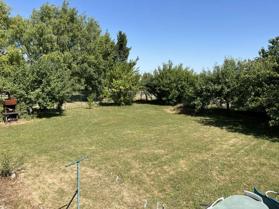 Terrain à TORVILLIERS