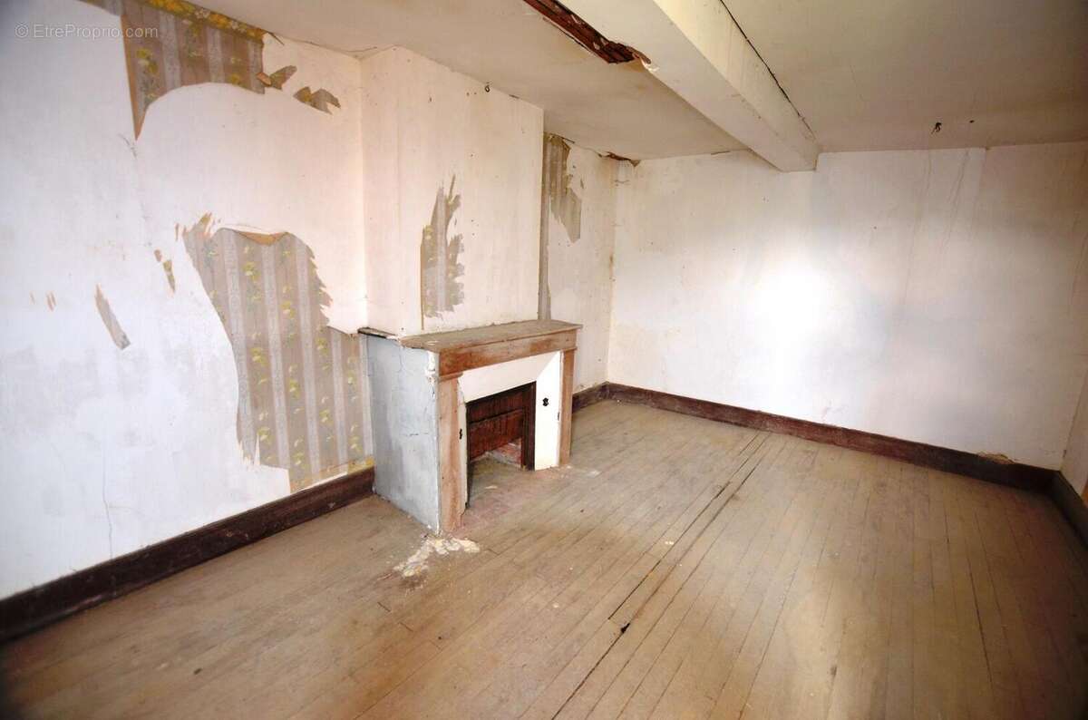 17  Chambre  bedroom - Maison à PESSAN