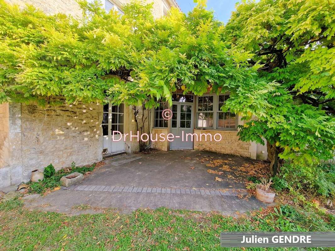 Maison à BRIOUX-SUR-BOUTONNE