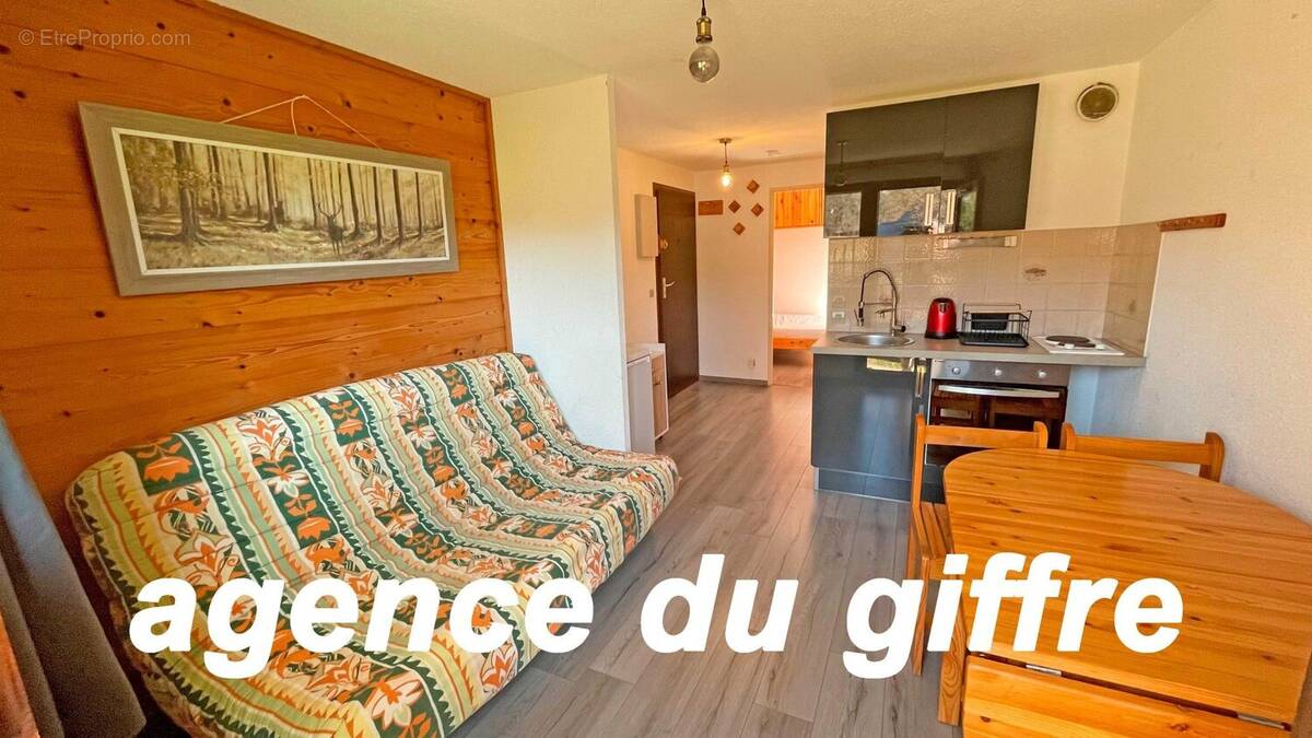 Appartement à MORILLON
