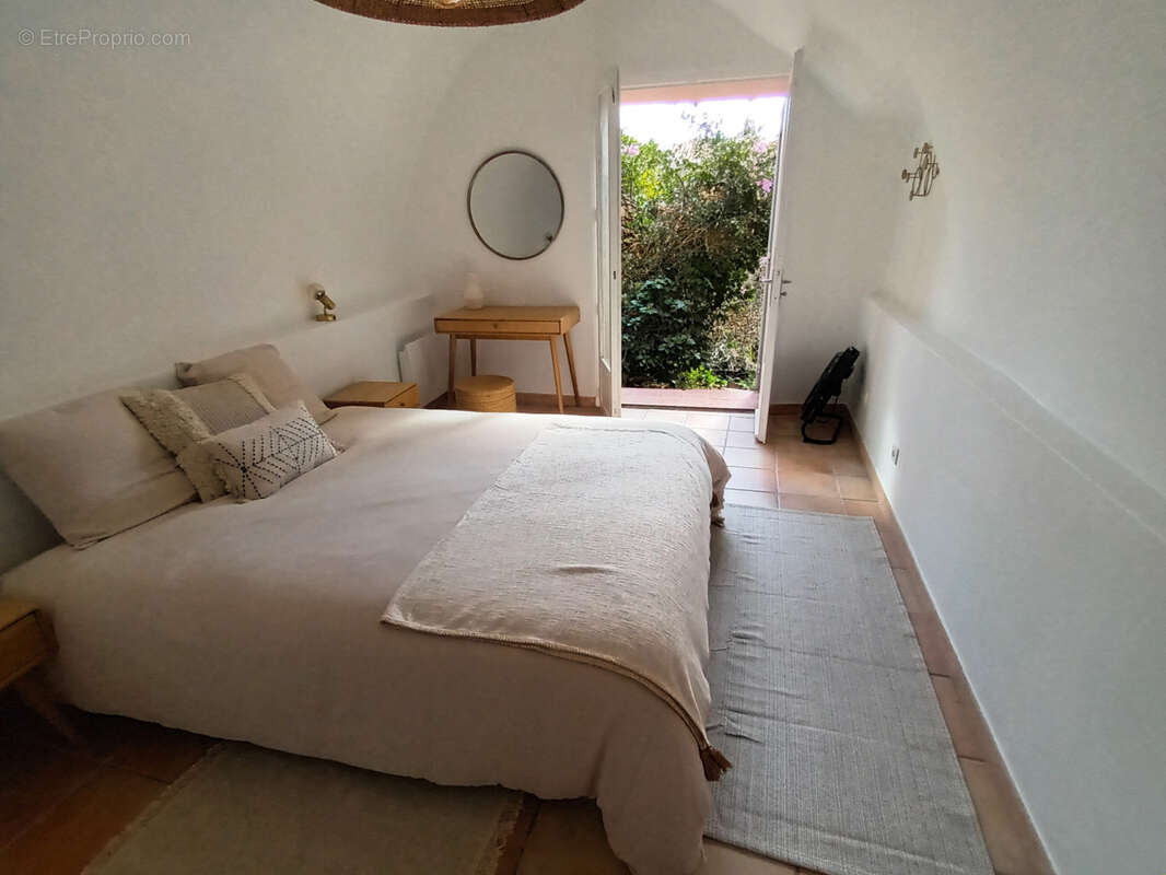 Appartement à BORMES-LES-MIMOSAS