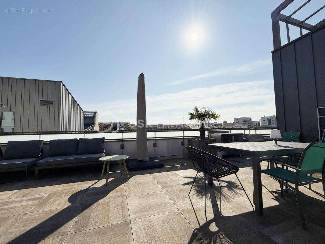 Appartement à LYON-8E