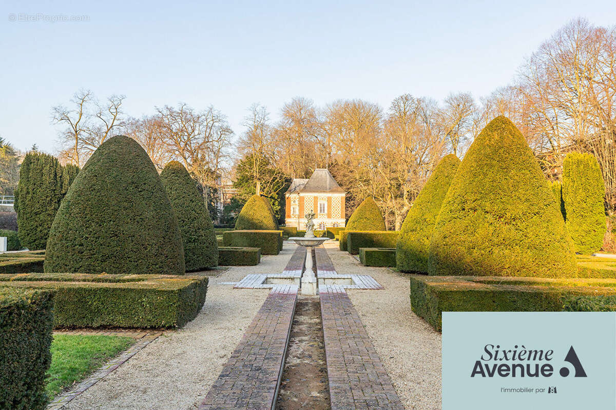 Appartement à CHILLY-MAZARIN