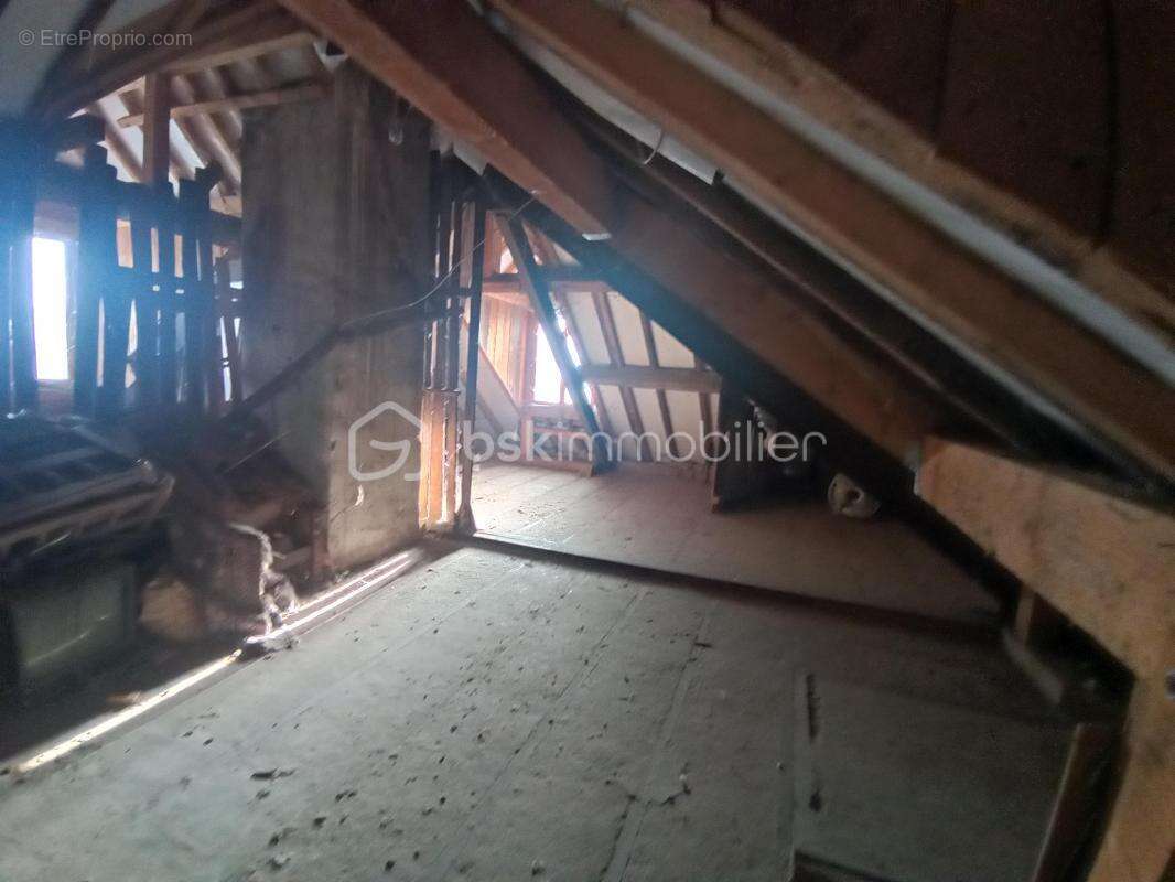 Appartement à QUINGEY