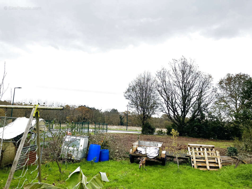 Terrain à FROSSAY
