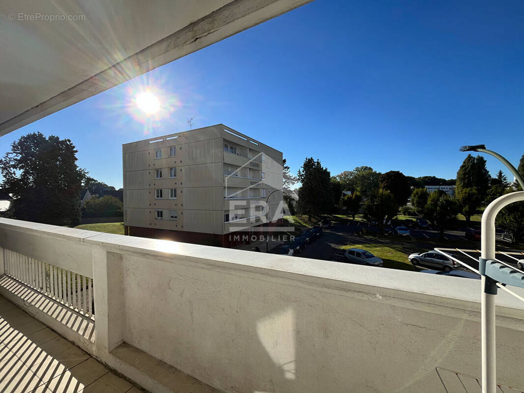 Appartement à PONTAULT-COMBAULT