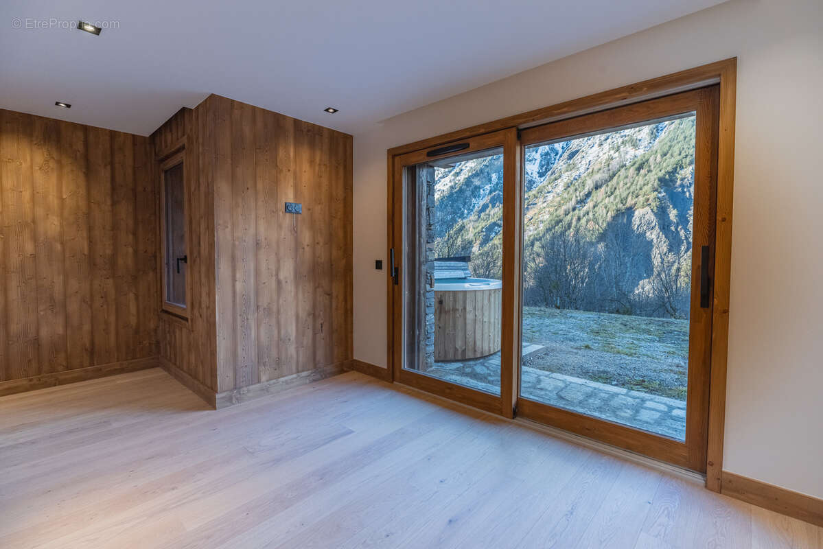 Maison à SAINT-MARTIN-DE-BELLEVILLE