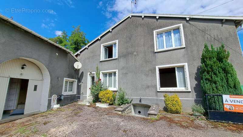 Maison à BLONDEFONTAINE