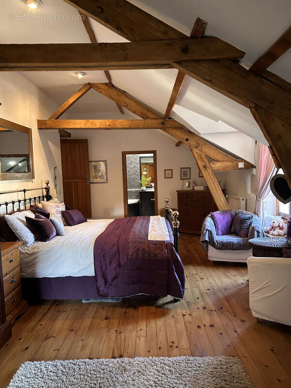 Maison à SAINT-REMY-SUR-CREUSE