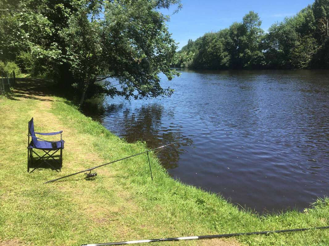Maison à SAINT-REMY-SUR-CREUSE
