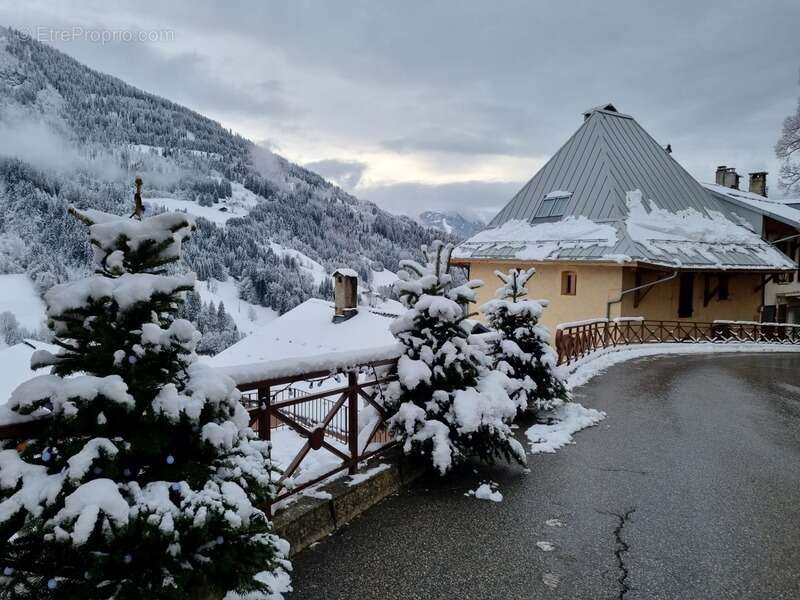 Appartement à HAUTELUCE