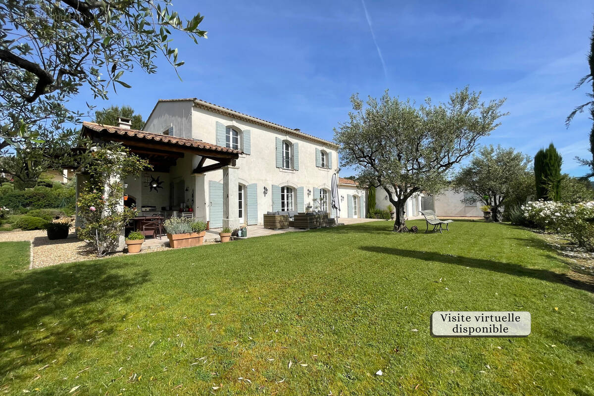Maison à VAISON-LA-ROMAINE