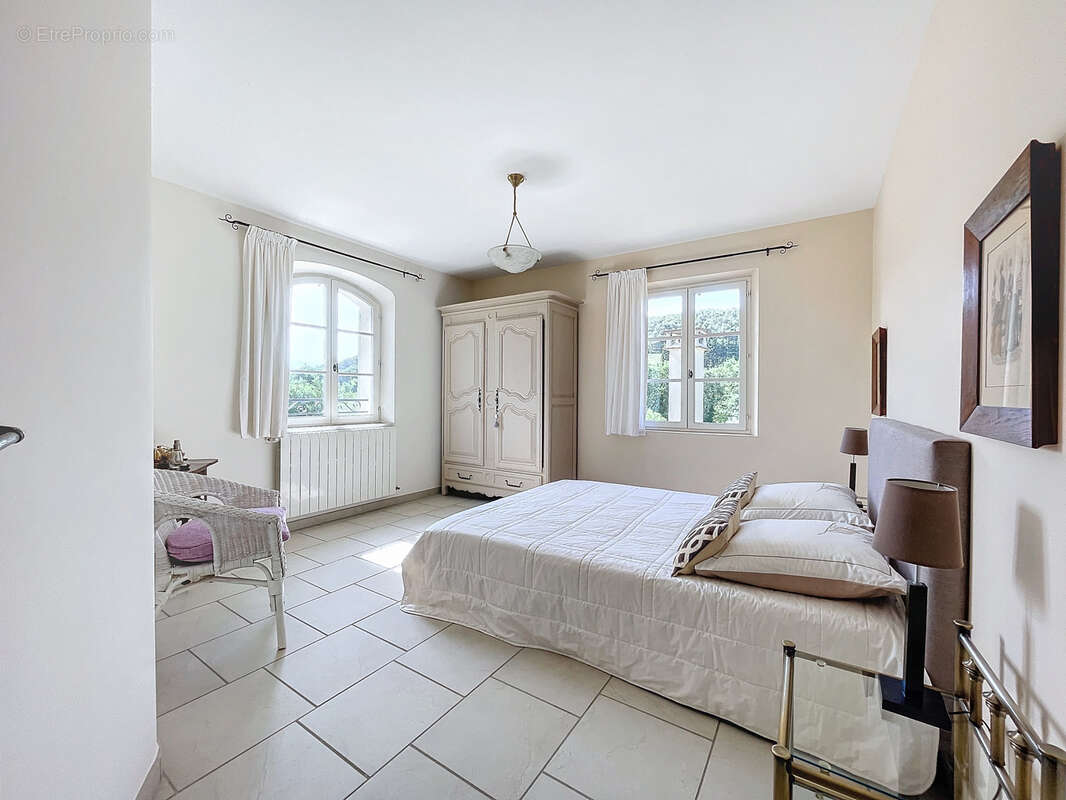 Maison à VAISON-LA-ROMAINE