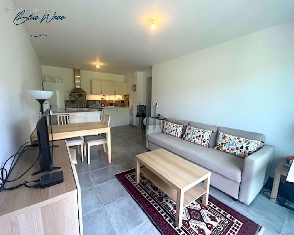 Appartement à ROQUEBRUNE-SUR-ARGENS