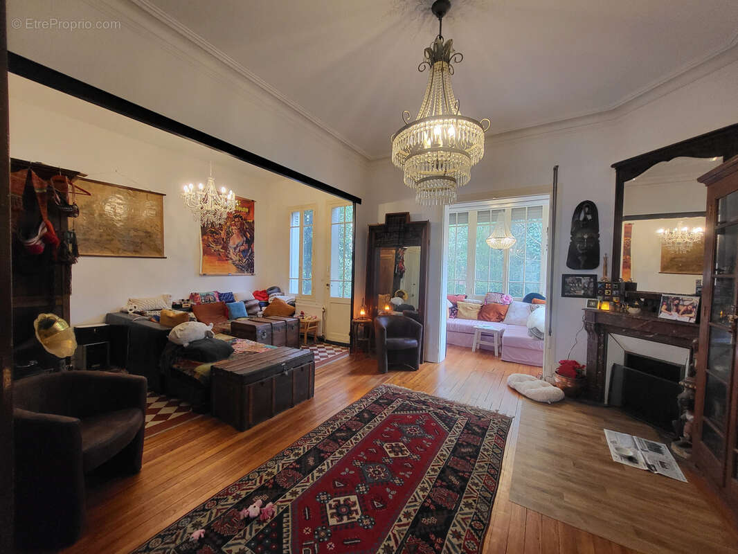 Maison à LE BOUSCAT