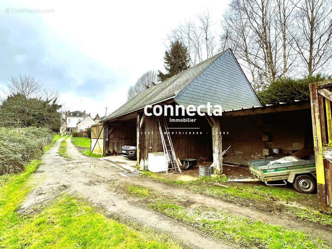 Maison à SAINT-OUEN-LES-VIGNES