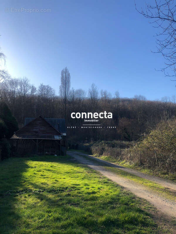 Maison à SAINT-OUEN-LES-VIGNES