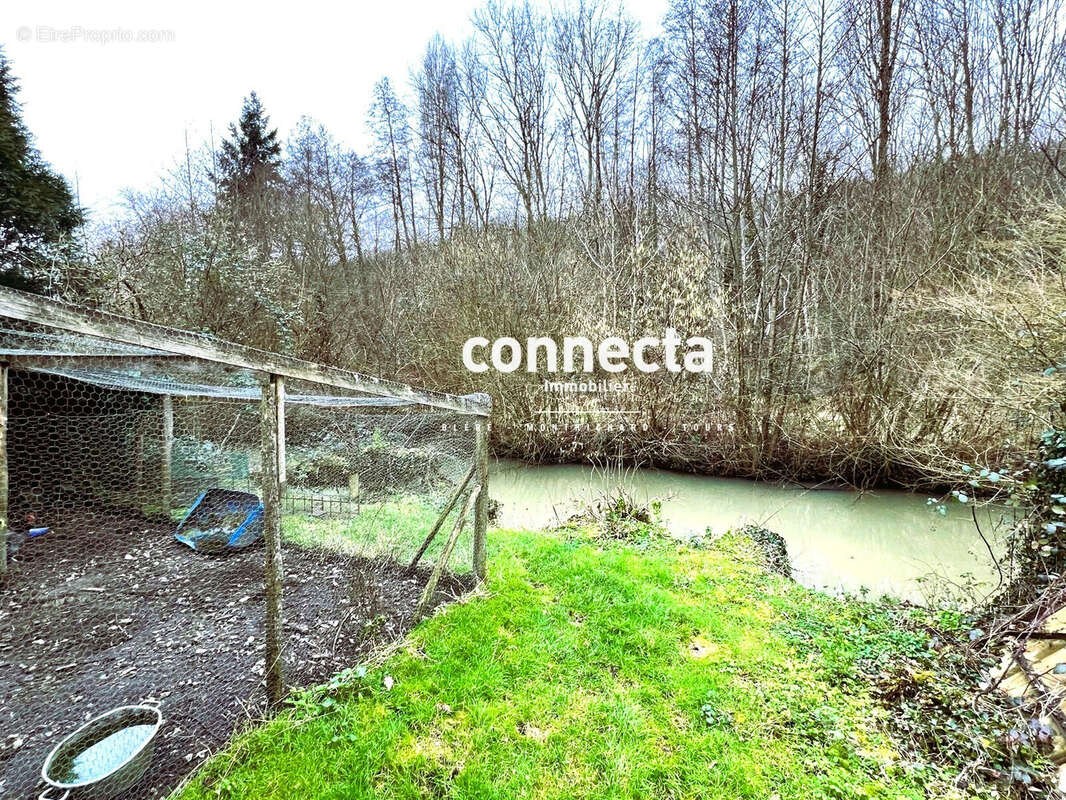 Maison à SAINT-OUEN-LES-VIGNES