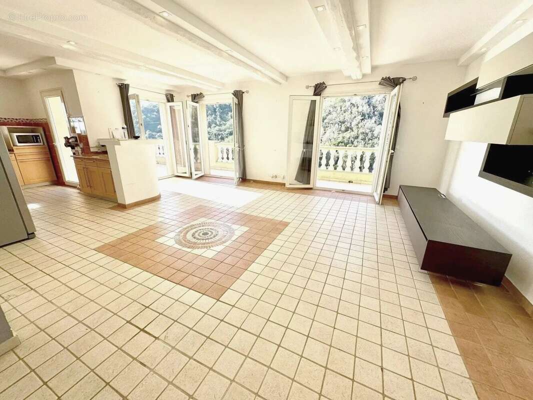 Maison à MANDELIEU-LA-NAPOULE